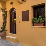 Semesterbostad Casa Theano - Old Town *